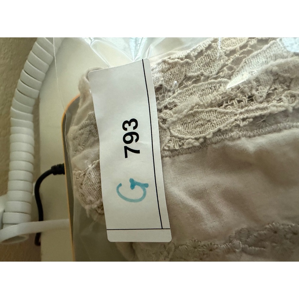 CABLE & GAUGE Blouse Womens M Beige Lace Cotton Viscose Boho Peasant Top - Picture 9 of 10